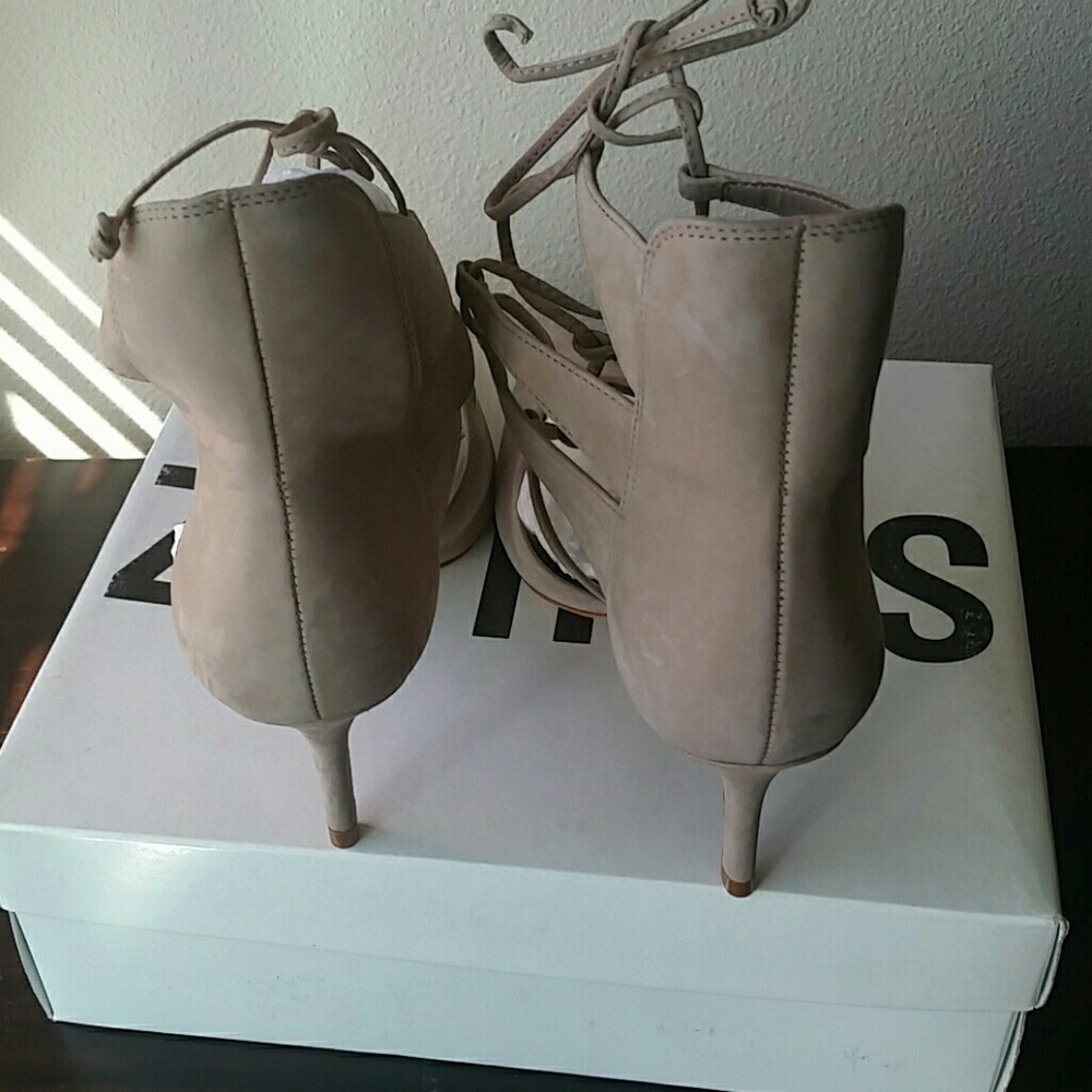 Schutz shoes - Picture 3 of 5